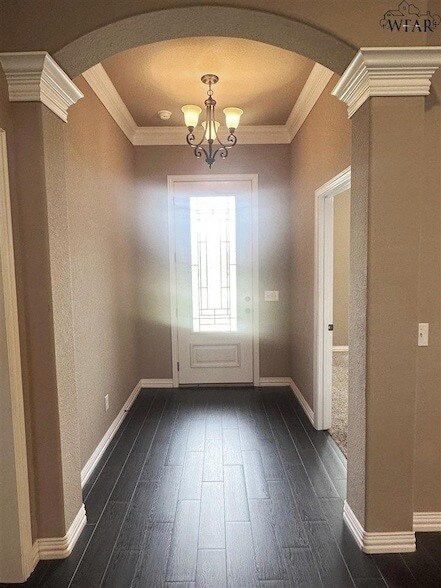 Building Photo - 5016 Southfork Dr