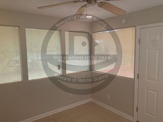 Building Photo - 108 Moonglow Dr