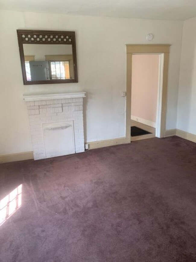 Foto del edificio - 2364 23rd St Ensley (Duplex)