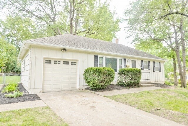 Foto principal - 11609 Orchard Rd