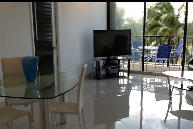 Foto del edificio - 2101 S Ocean Dr