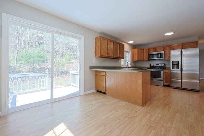 Foto del edificio - 127 Brook Rd