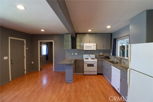 Foto del edificio - 634 W Culver Ave