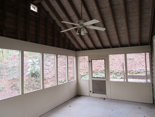 Foto del edificio - Private West Knoxville Retreat | 3BR Home Near Turkey Creek & Pellissippi