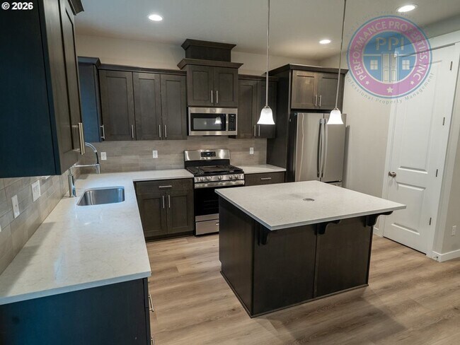 Foto del edificio - Desirable Happy Valley Location - Scouters Mountain Neighborhood / Move-In Ready