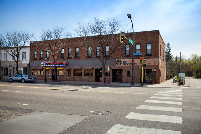 Building Photo - 2205 NE Central Ave