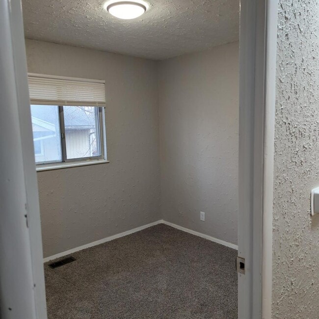 Foto del edificio - 4019 W Brighton Ave