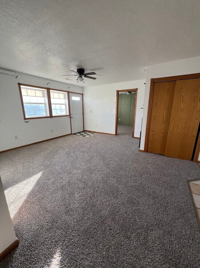 Foto del edificio - 109 W Pleasant St