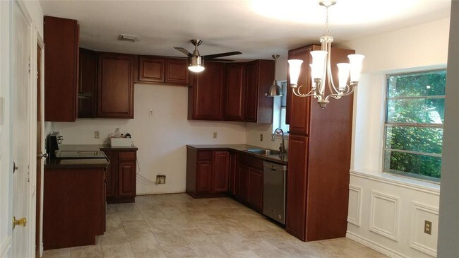 Foto del edificio - 106 Ironwood St