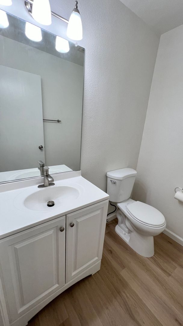 Foto del edificio - 1536 S Main Ave