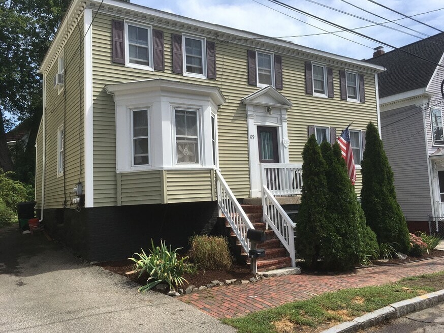 Primary Photo - 179 Union St