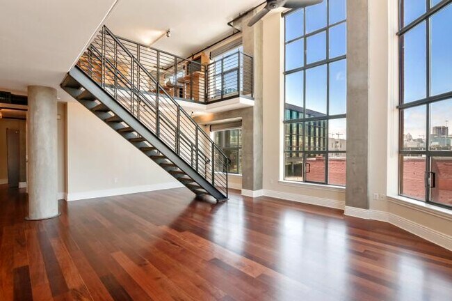 Building Photo - 2 bedroom in San Francisco CA 94107