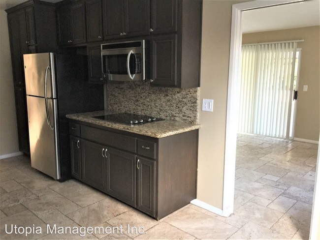 Building Photo - 4 br, 2 bath House - 8362 Bashan Lake Avenue