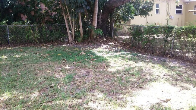 Foto del edificio - 3920 NW 59th Ave