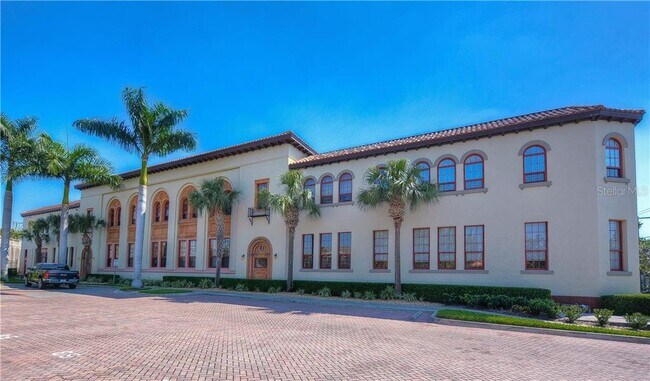 Foto del edificio - 1501 W Horatio St