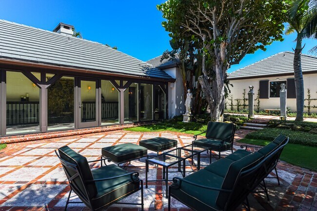 Foto del edificio - 118 Seaview Ave