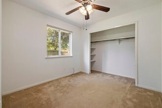 Building Photo - 22727 Smokey Hill Dr
