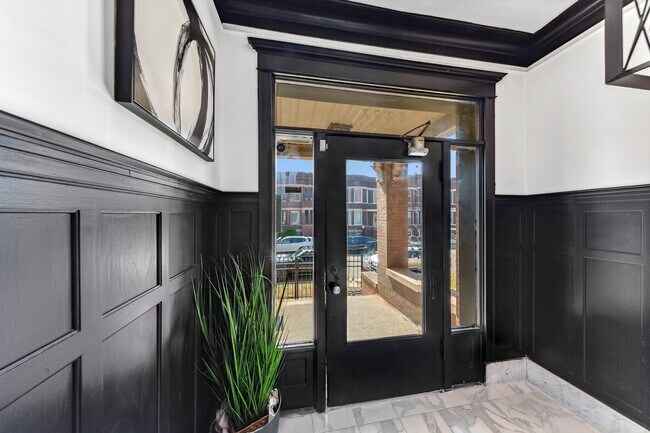 Foto del edificio - 6227 S Langley Ave