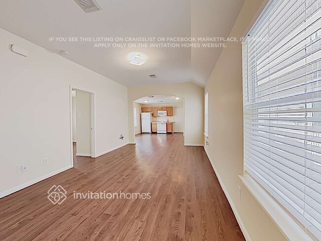 Building Photo - 6425 Mountain Pines Ln