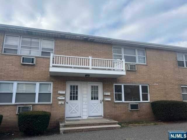 Photo - 82 Contant Ave