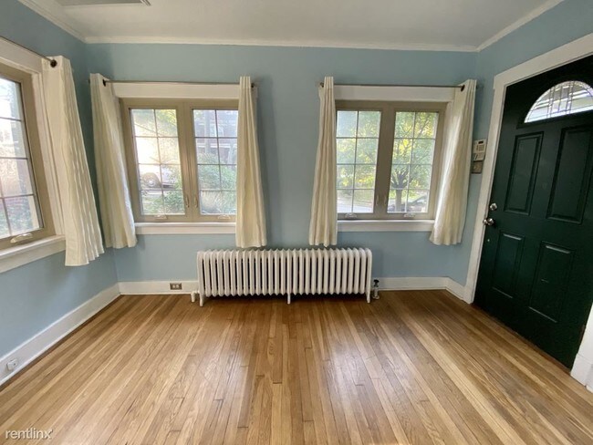 Building Photo - 3 br, 2 bath House - 330 McCully St