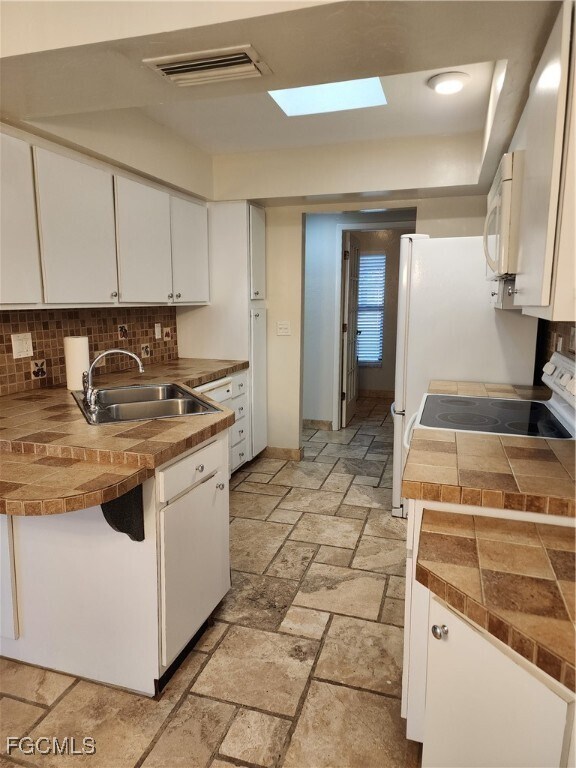 Foto del edificio - 612 SW 8th Ct