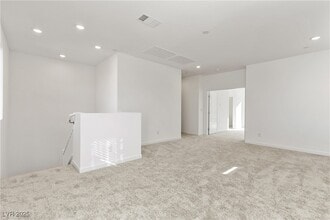 Building Photo - 200 Viento Rdg St