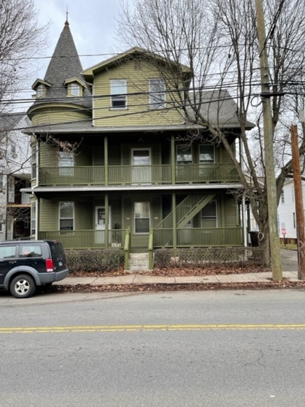 Building Photo - 254-254 Liberty St