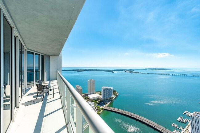 Foto del edificio - 495 Brickell Ave