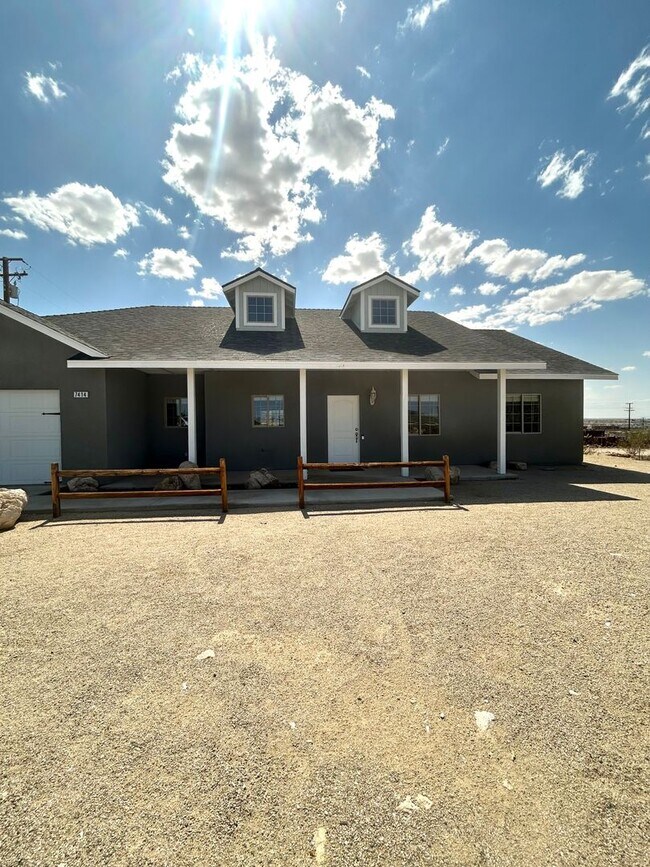 Foto del edificio - 3 Bedroom with open floor plan