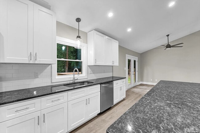 Foto del edificio - 6712 Millbridge Ct
