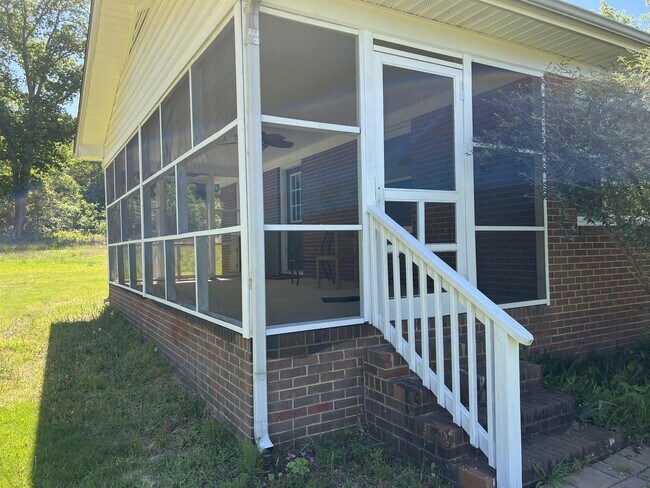 Foto del edificio - 3805 Jefferson Davis Hwy
