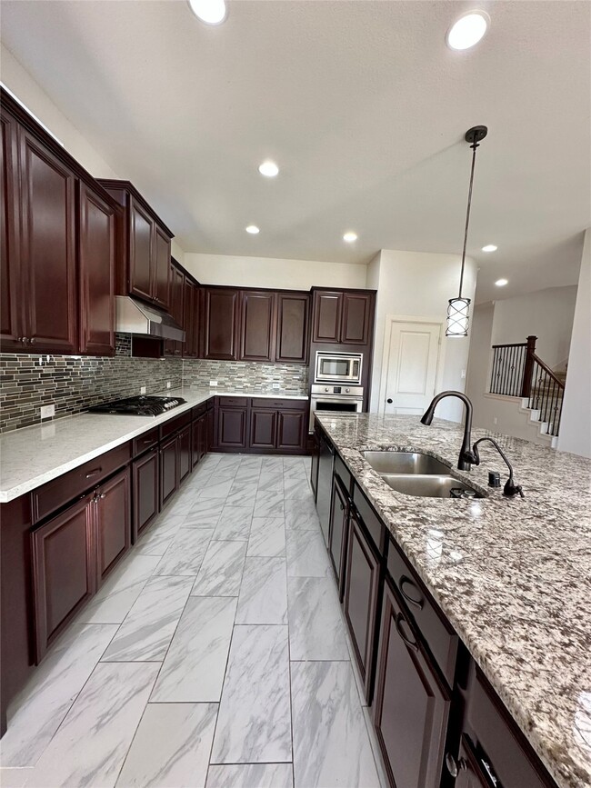 Building Photo - 2902 Iris Gable Ct