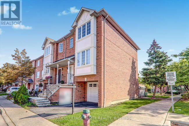 Building Photo - 80 Acorn Pl