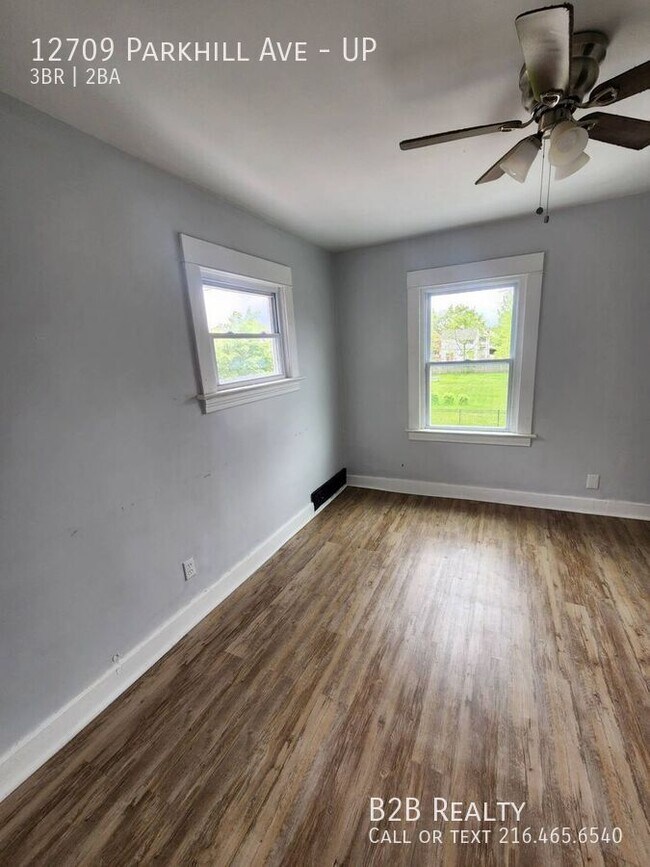 Foto del edificio - 12709 Parkhill Ave