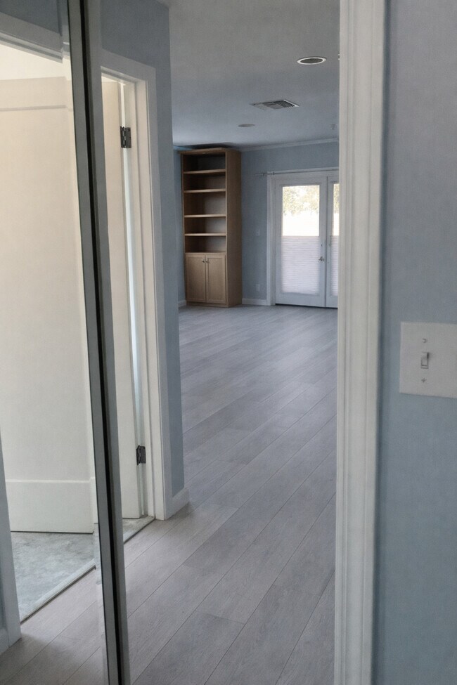 Foto del edificio - 1255 Sunset Ave