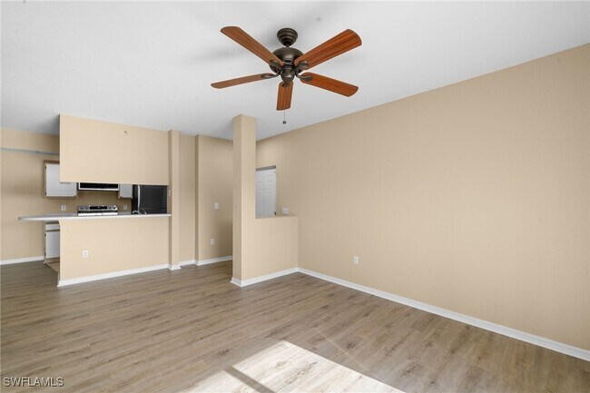 Building Photo - 6360 Aragon Way