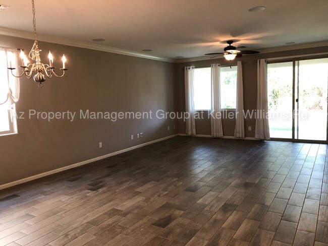 Building Photo - 4 Bedroom in Marley Park