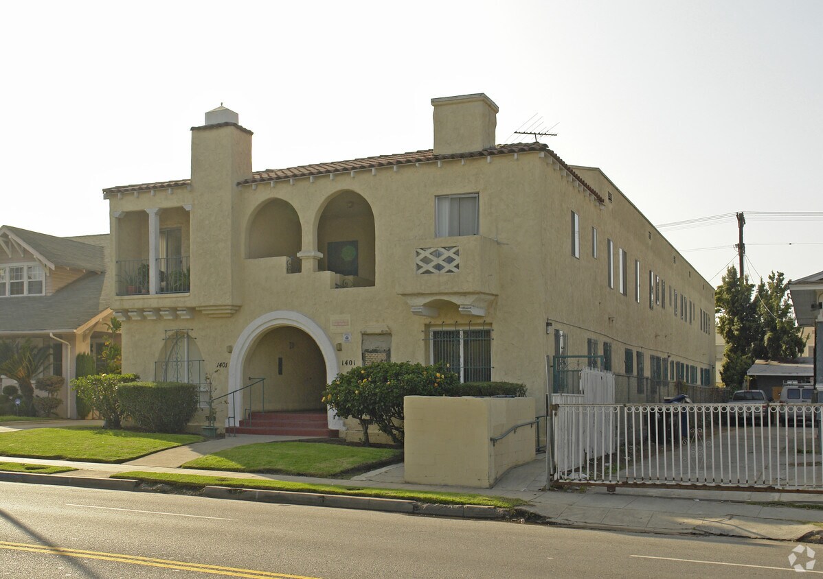 Building Photo - 1401 Arlington Ave