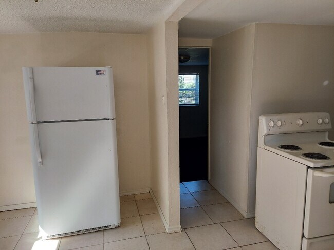 Foto del edificio - 4711-4712 23rd Ave S