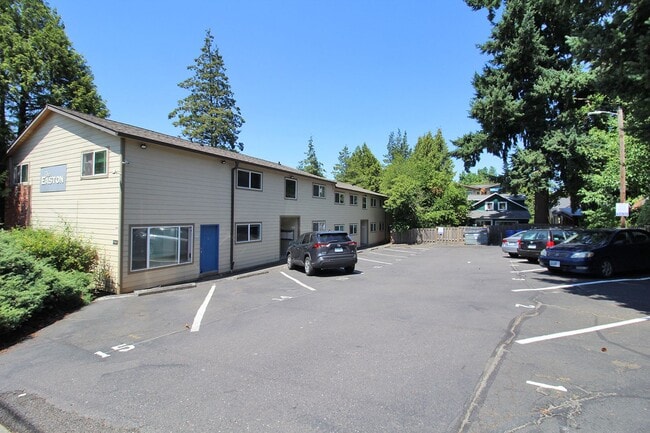 Building Photo - 4232-4232 SE Cesar Estrada Chavez Blvd