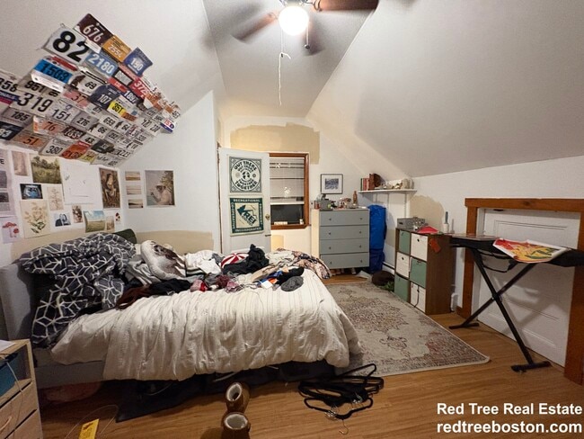 Photo - 72 Hillside St Apartment