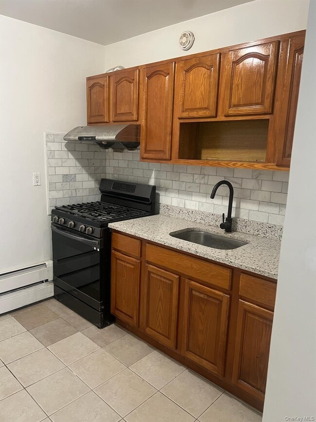 Foto del edificio - 130-28 58th Rd