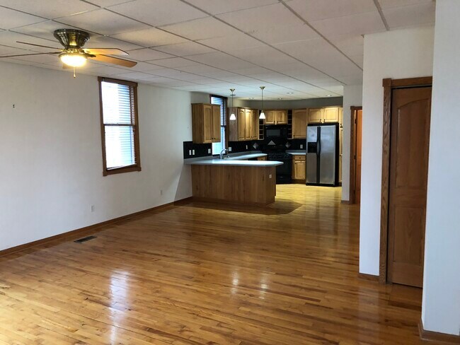 Southeast View of Penthouse - 1215 Wilson E St
