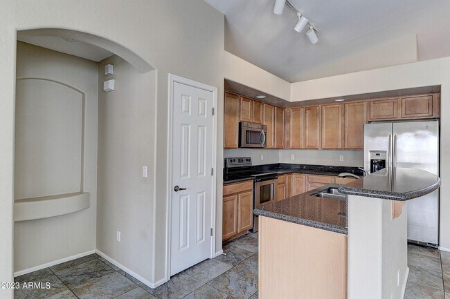 Building Photo - 5029 W Nancy Ln