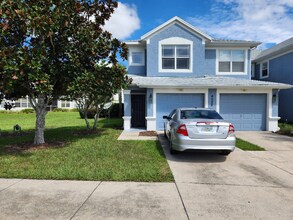 Building Photo - 4525 SW 52nd Cir