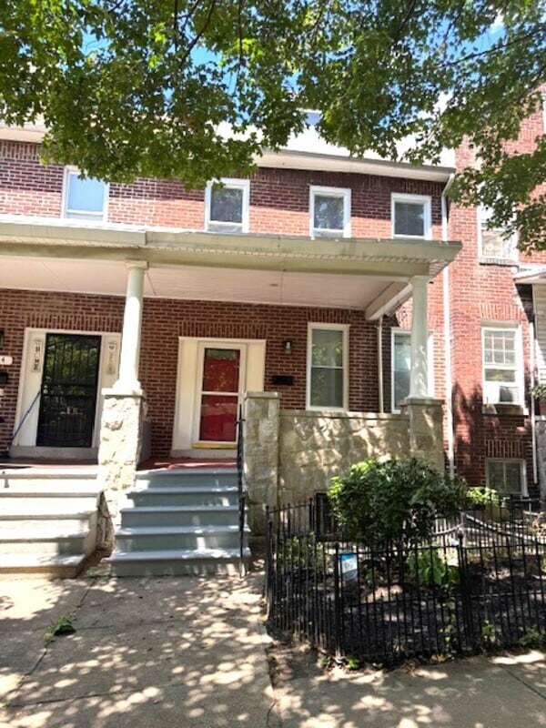 Photo - 2216 Whittier Ave Townhome