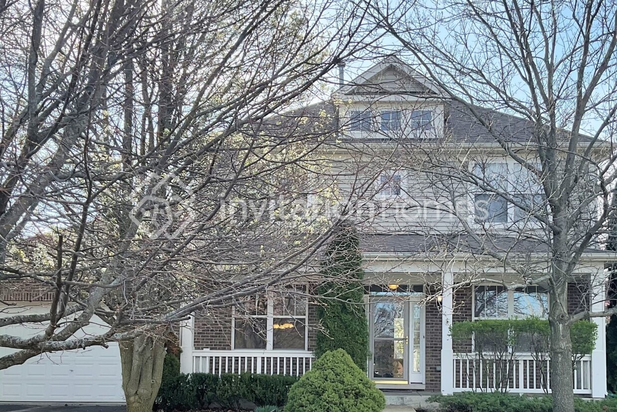 Primary Photo - 305 Kensington Dr