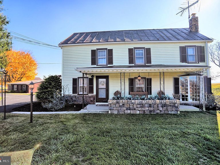 Primary Photo - 231 Mohawk Rd