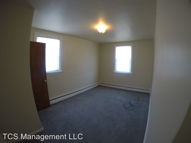 Building Photo - 3 br, 2 bath House - 901 Princeton Ave.